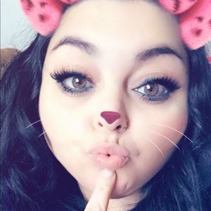 Meet your Posher, Joleen